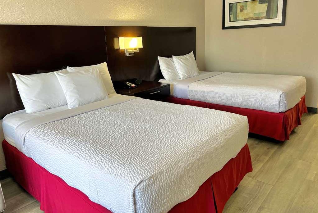 Days Inn By Wyndham Melbourne Room photo